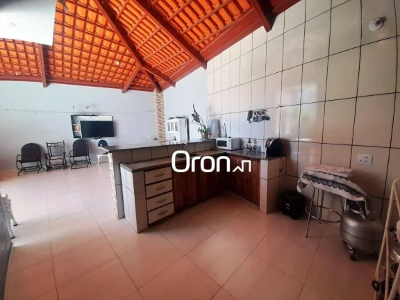 Imagem Sobrado com 3 dormitórios à venda, 270 m² por R$ 1.410.000,00 - Jardim América - Goiânia/GO