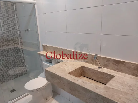 Imagem Apartamento à venda no Embaré, Santos-SP: 2 quartos, 1 sala, 1 banheiro, 1 vaga de garagem. Moderno e reformado! R$ 420.000