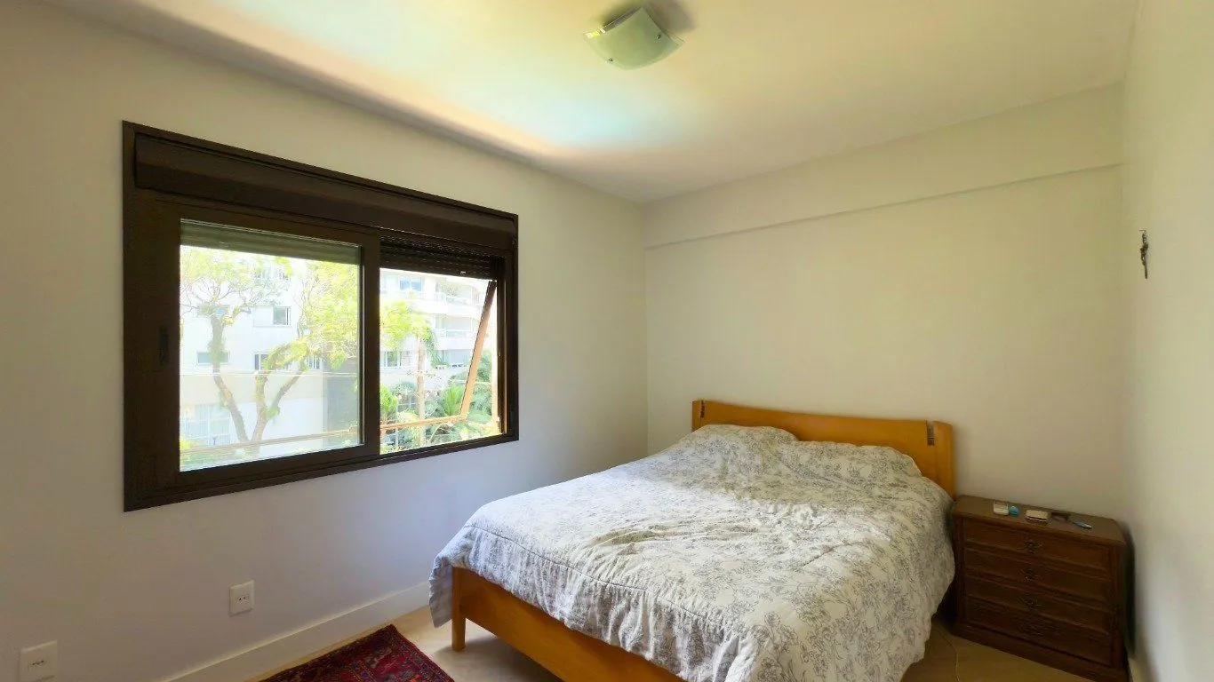 Imagem Apartamento semimobiliado com 2 suítes e 4 quartos no cobiçado bairro Bela Vista