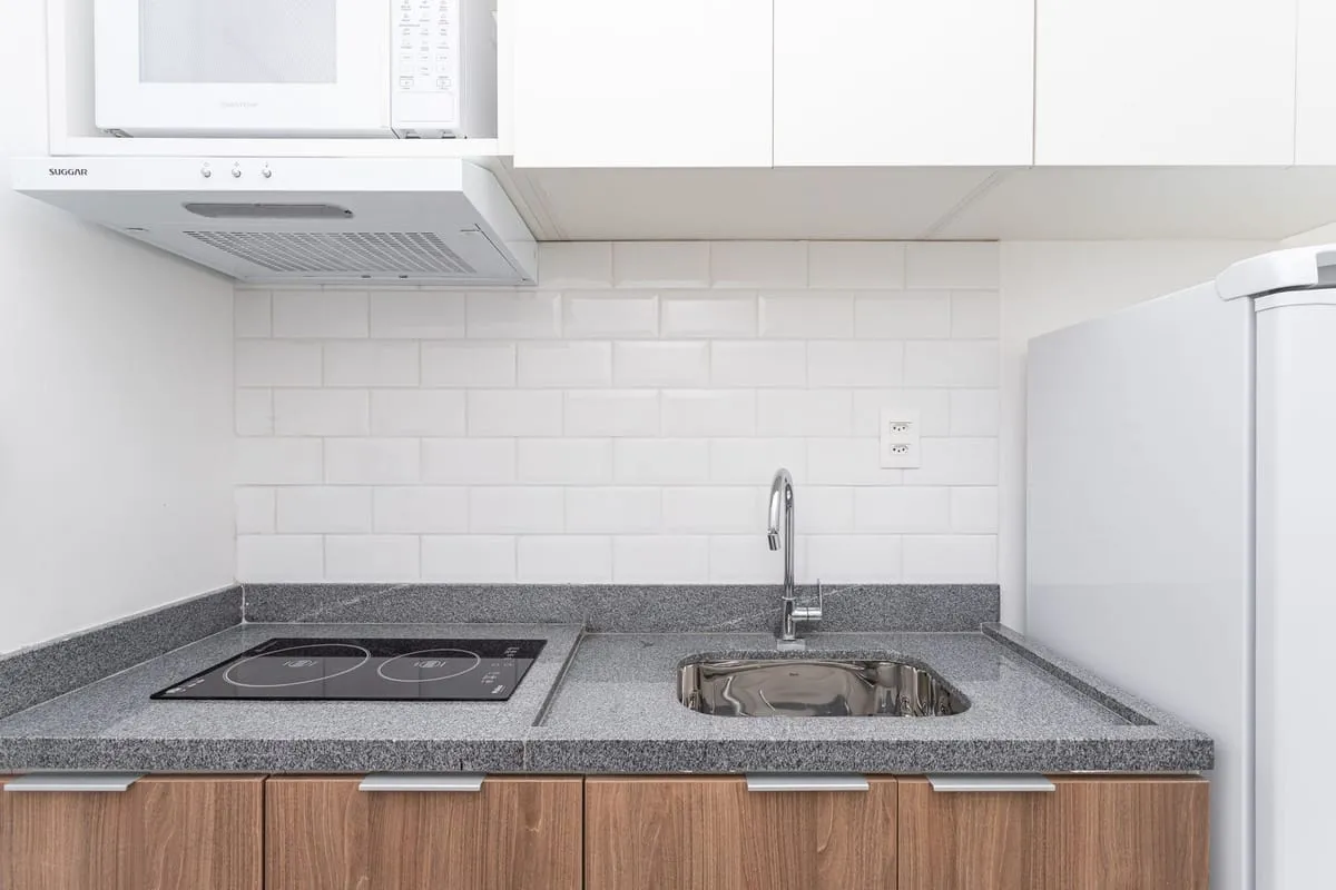 Imagem Apartamento com 1 Quarto para alugar, 18m² - Centro