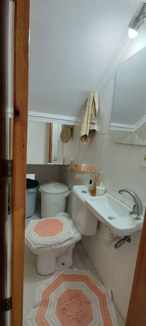 Imagem Sobrado com 3 dormitórios à venda, 165 m² por R$ 777.000,00 - Jardim Santa Clara - Guarulhos/SP