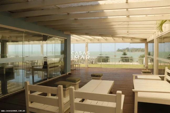 Imagem Casa Frente Mar para Temporada em Armação dos Búzios / RJ no bairro Praia Rasa