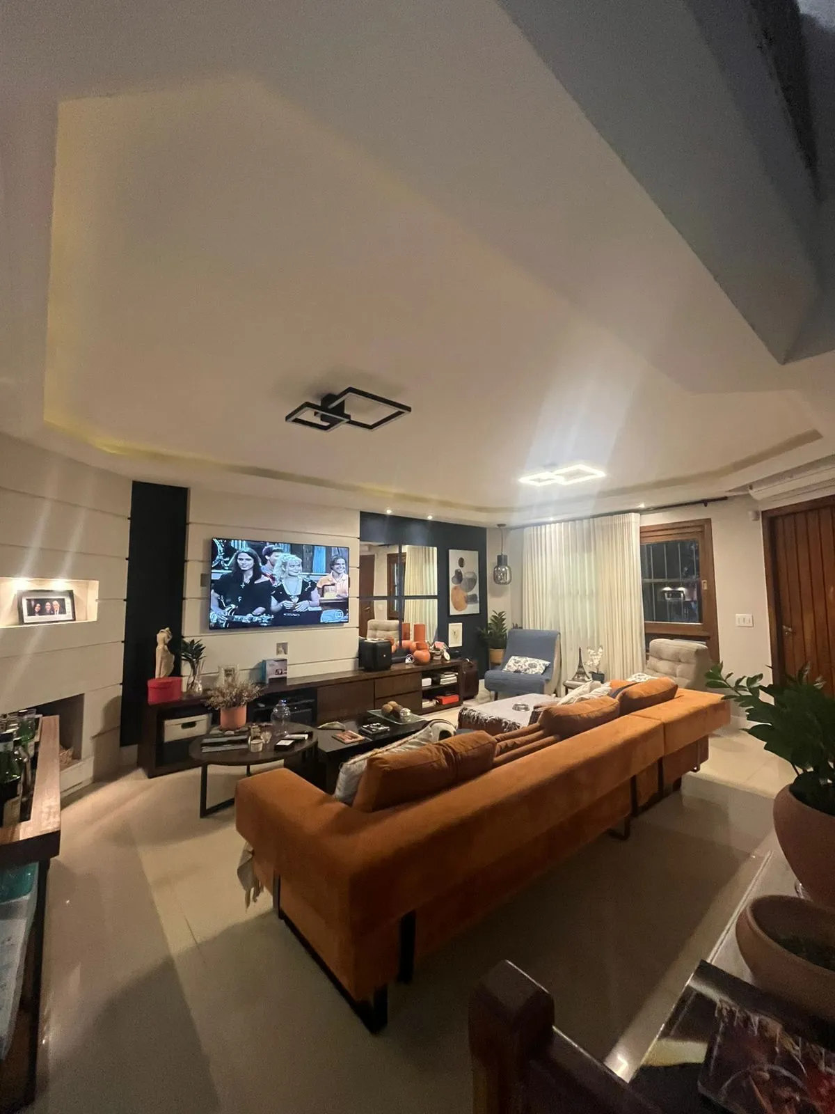Imagem Casa ampla com tudo o que você e sua família precisam.