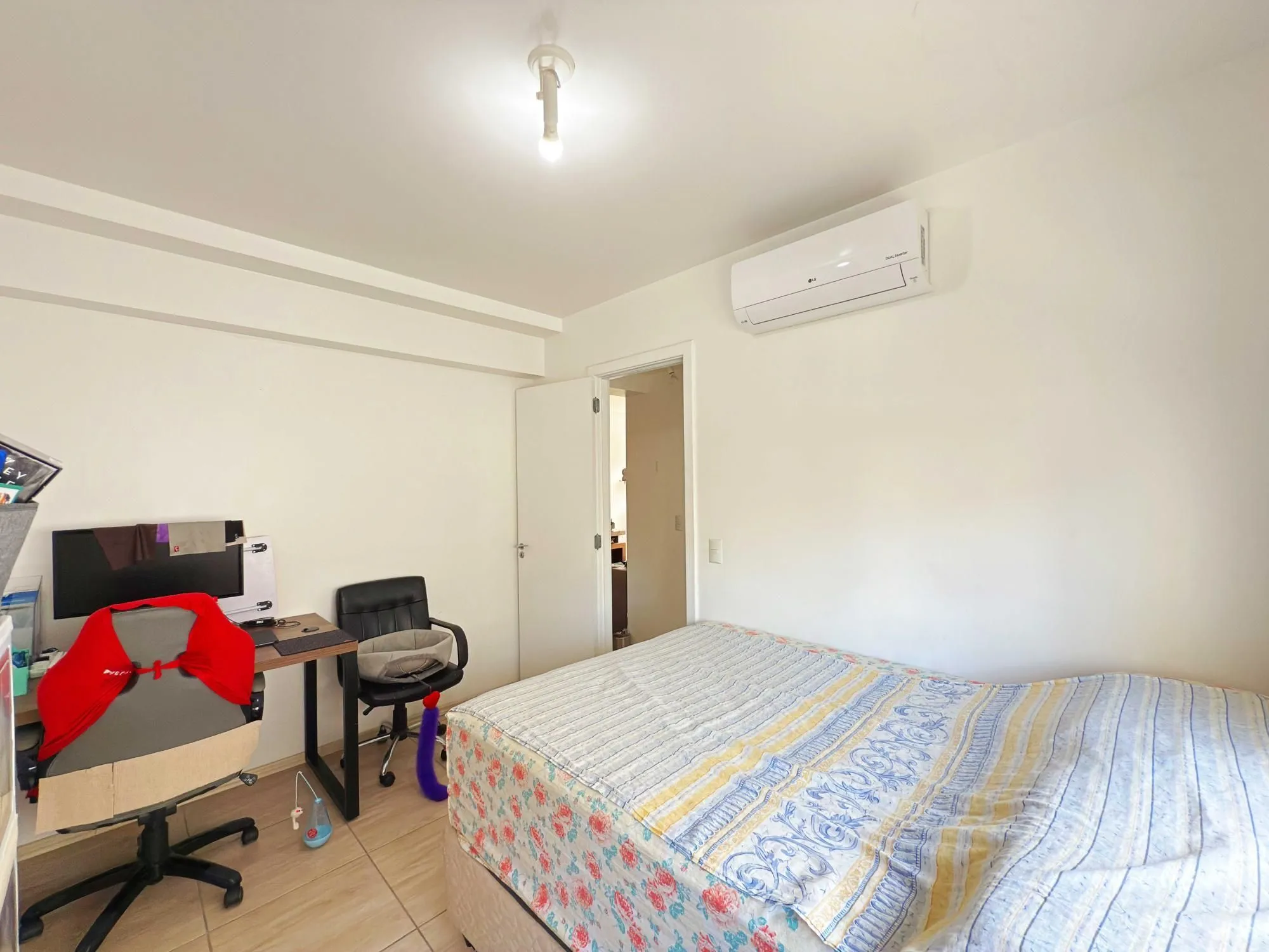 Imagem Lindo apartamento de 2 dormitórios e uma vaga de garagem