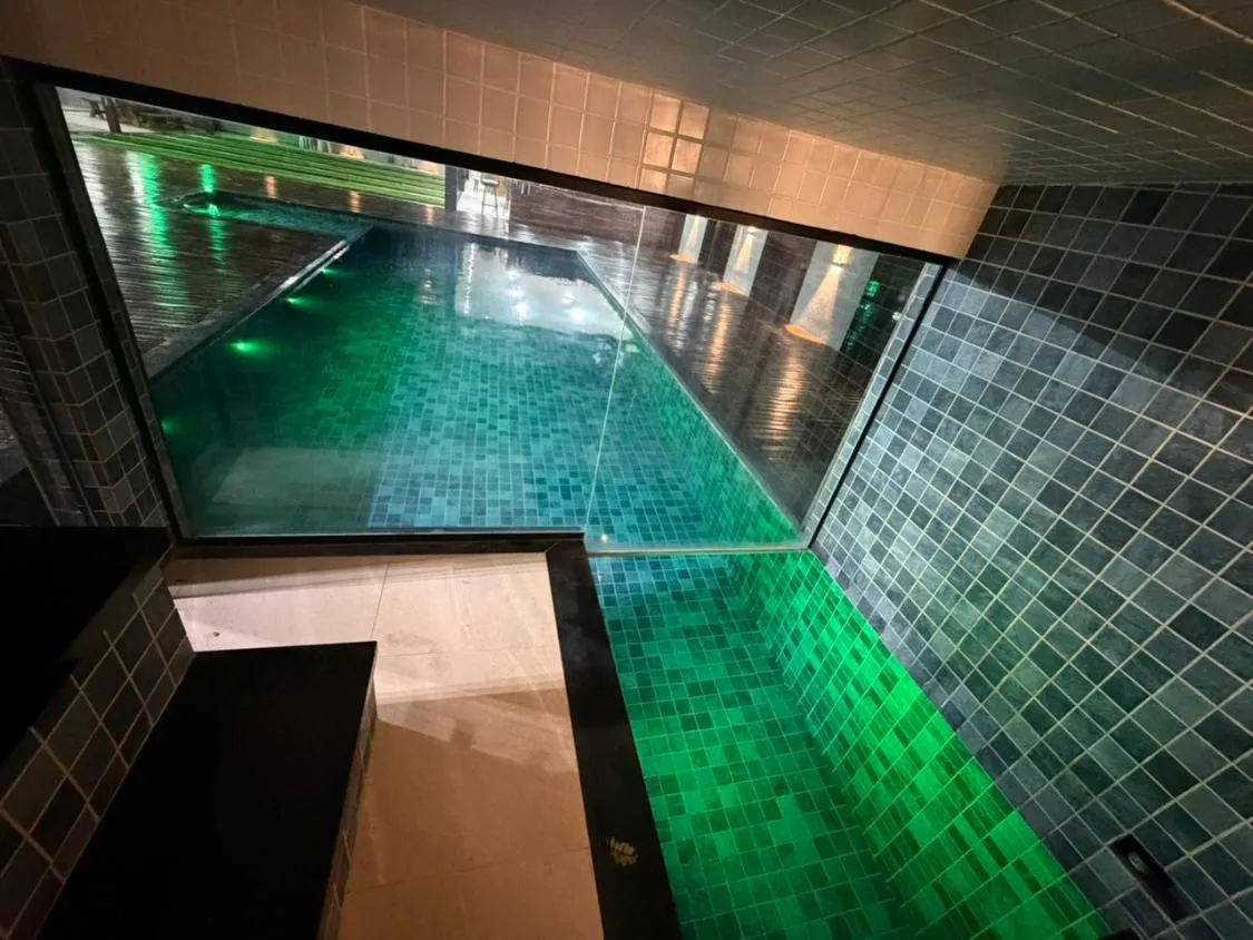 Imagem CASA DE LUXO À VENDA EM CONTAGEM/MG , Área de 915 m²