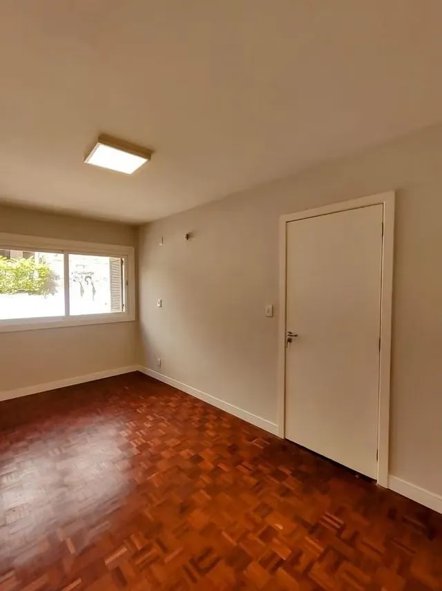Imagem Apartamento com 99m², localizado no bairro Petrópolis em Porto Alegre/RS.