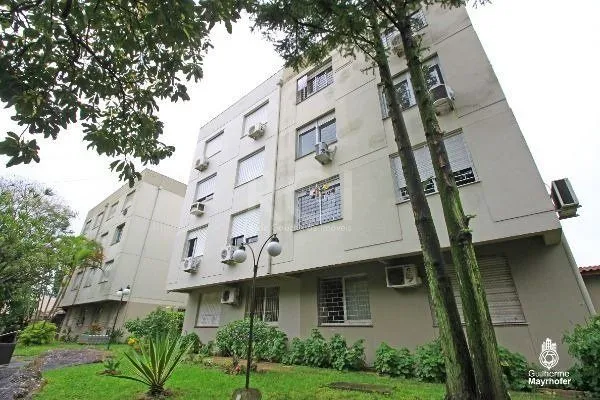 Apartamento de dois quartos e uma vaga de garagem no bairro Tristeza em Porto Alegre