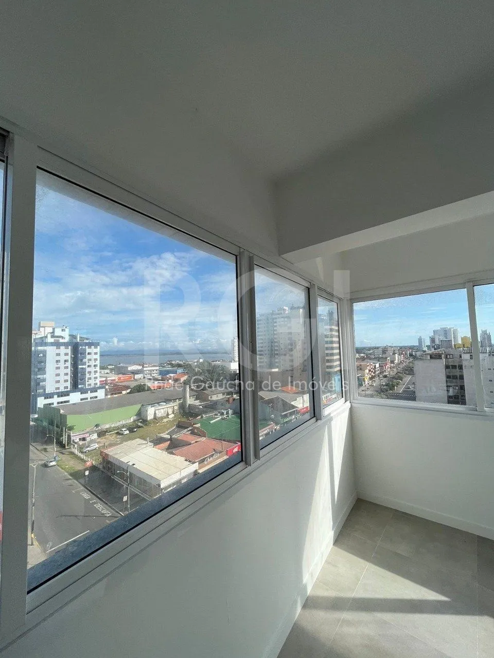 Imagem Apartamento com 3 Quartos e 3 banheiros à Venda, 129 m² Centro de Tramandaí
