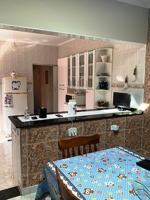 Imagem Casa à venda 3 Quartos, 1 Suite, 4 Vagas, 250M², Residencial e Comercial Cidade Morumbi, Pindamonhangaba - SP
