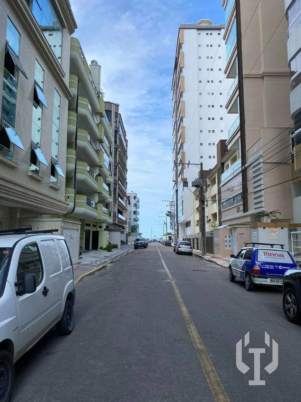 Foto do imóvel Apartamento para alugar em Itapema, Meia praia, com 4 quartos, 120m2