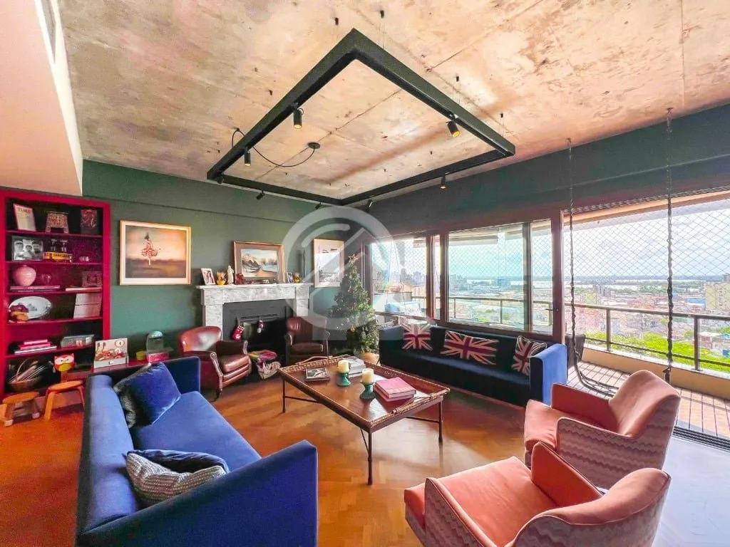 Imagem Localizado no prestigiado bairro Moinhos de Vento, este apartamento cheio de personalidade oferece u...
