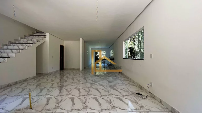 Imagem Casa nova com 4 suítes em meio a Natureza na Granja Guarani em Teresópolis-RJ