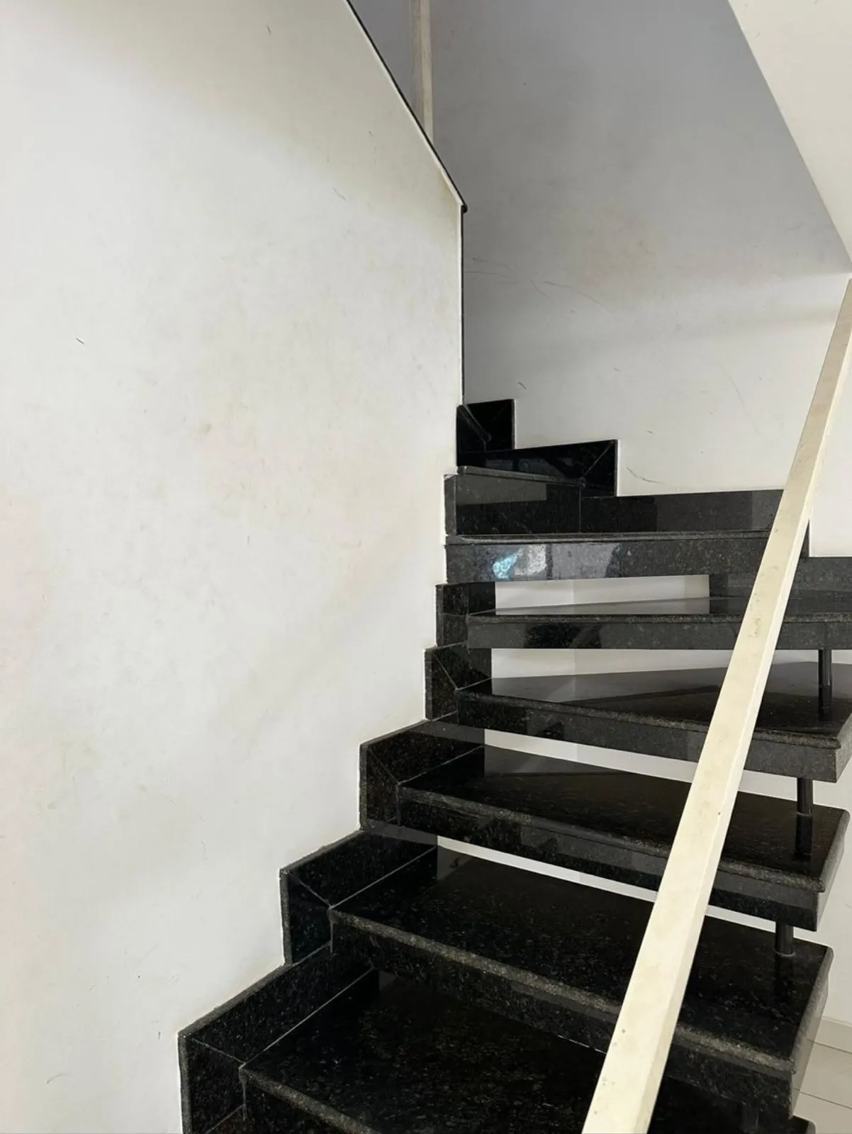 Imagem Sobrado no Condomínio Village Salermo, na região do Campolim