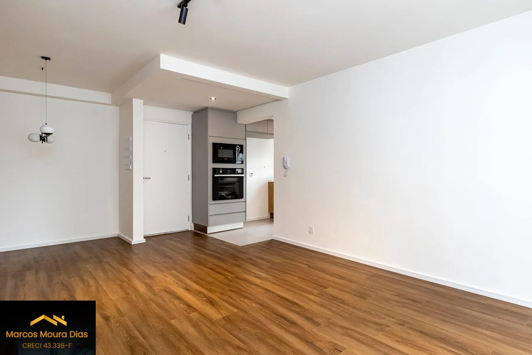 Imagem Apartamento 3 Dormitórios 1 Suíte 2 Vagas na Vila Olímpia Reformado
