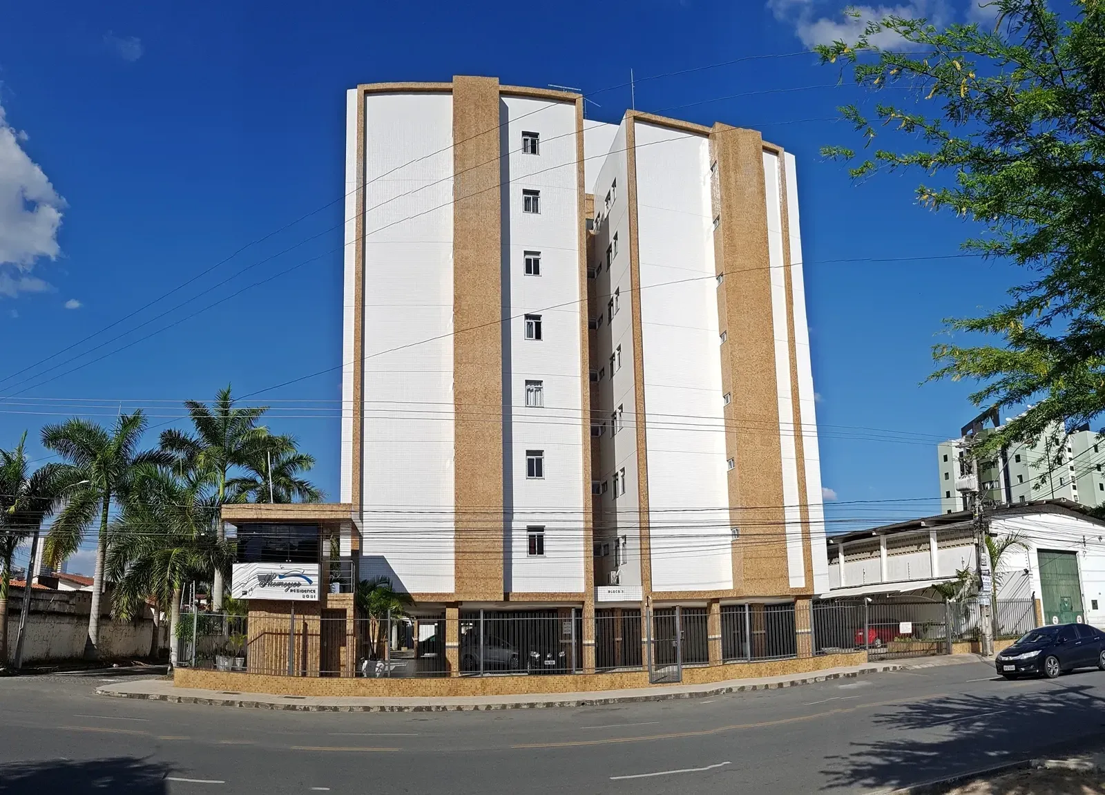 Foto do imóvel Apartamento com 2 Quartos à Venda, 74 m² em Avenida Elpídio de Almeida, 200 - Catolé, Campina Grande - PB