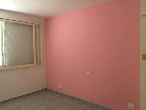 Imagem Casa Central, Venda ou Locação. Residencial/Comercial. Garagem para 3 carros, sala para 2 ambiente...