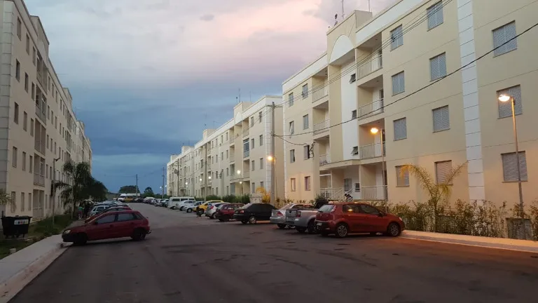 Imagem Apartamento com 2 Quartos à Venda, 54 m² em Jardim Caiapia - Cotia