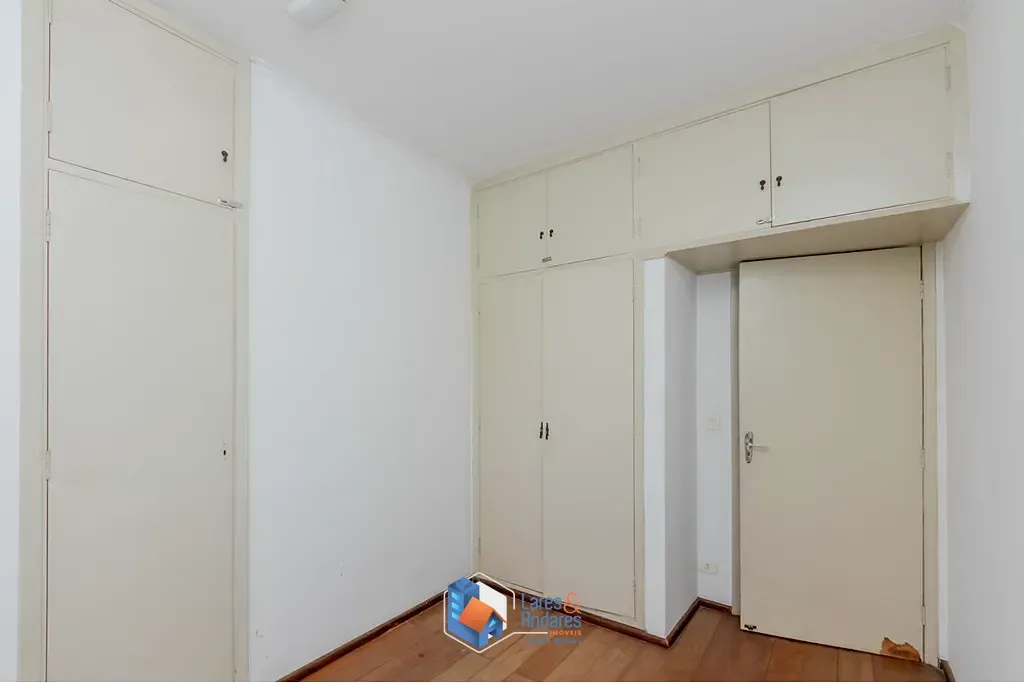 Imagem Casa à venda 4 Quartos 1 Suite 2 Vagas 261M² Jardim Jabaquara São Paulo - SP