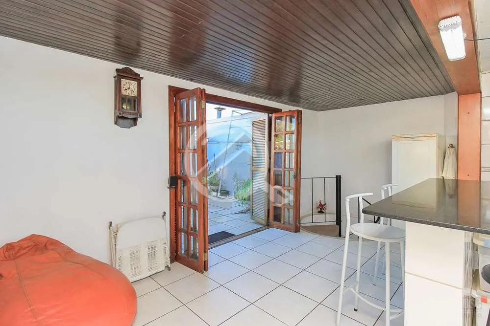 Imagem Bem-vindo ao seu novo lar na Azenha! Descubra esta encantadora cobertura duplex de 92m² privativos ...