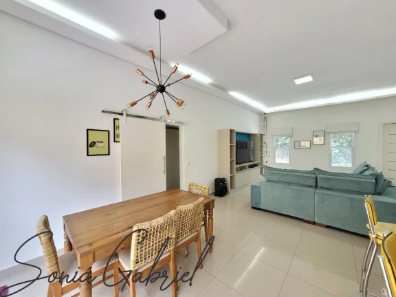 Imagem Imperdível: Casa em Condomínio à Venda em Vinhedo-SP, 3 Quartos, 1 Suíte, 3 Salas, 3 Banheiros, 5 Vagas e 253m²!