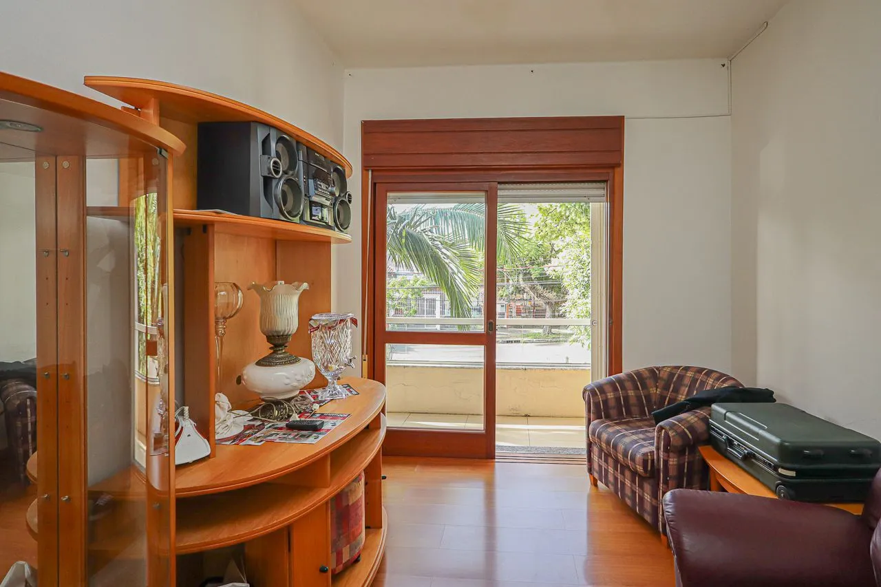 Imagem Casa à venda, 3 dormitórios, 316m², 4 vagas de garagem, Bairro São Geraldo