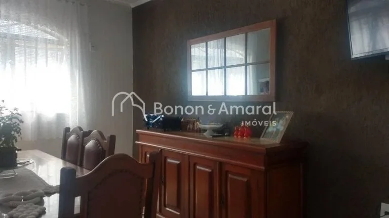 Imagem Casa à venda no Jardim Santa Genebra em Campinas, com 280m² de área construída.
Sobrado estilo m...