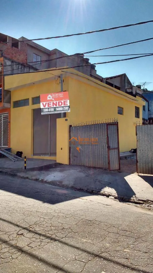 Imagem Terreno de esquina com 3 imoveis de Renda