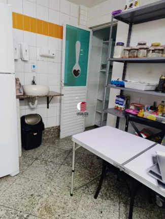 Imagem Lanchonete/Restaurante na PraA§a de AlimentaA§A£o a€“ EdifA­cio Corporate Center | Reta