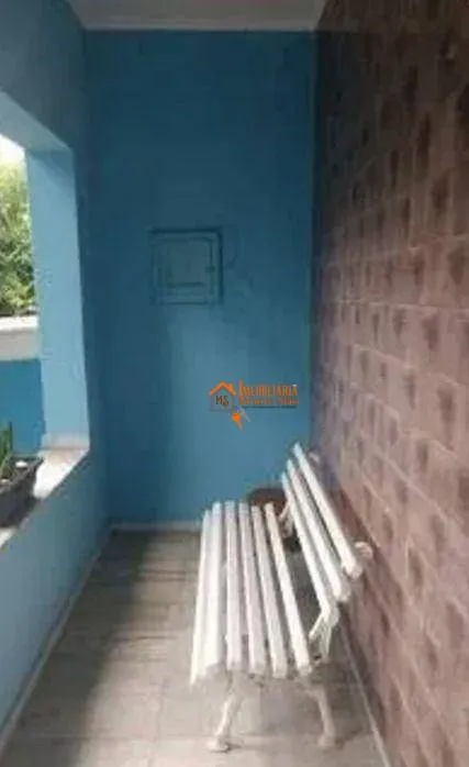 Imagem Casa à Venda na Cidade Maia | 250 m² de Terreno | 2 Dormitórios | 3 Vagas | Aceita Financiamento