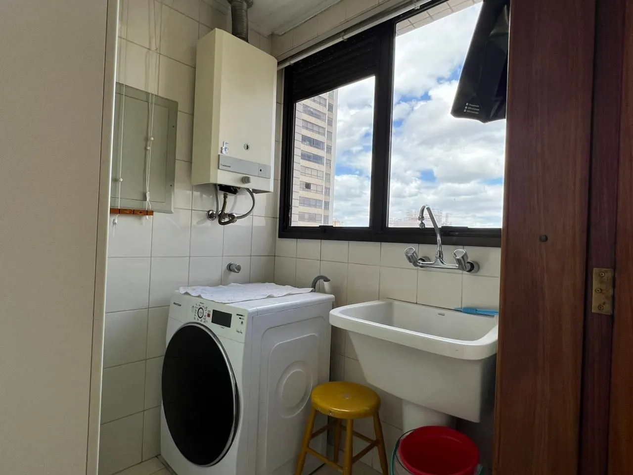 Imagem Apartamento a venda de 105 m2 2 dormitórios sendo 1 suíte e 2 vagas individuais no bairro Petrópolis.