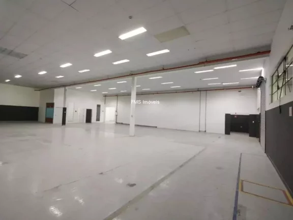 Imagem Galpão com 2149m² em São Bernardo do Campo.