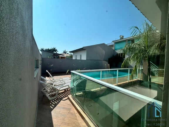 Imagem Casa moderna, 04 quartos c/suítes, piscina, área de laser em São Miguel do Oeste PR