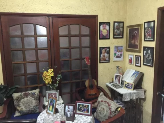 Imagem CASA COM 5 DORMITÓRIOS À VENDA, 347 M² POR R$ 1.100.000,00 - ENCRUZILHADA - SANTOS/SP