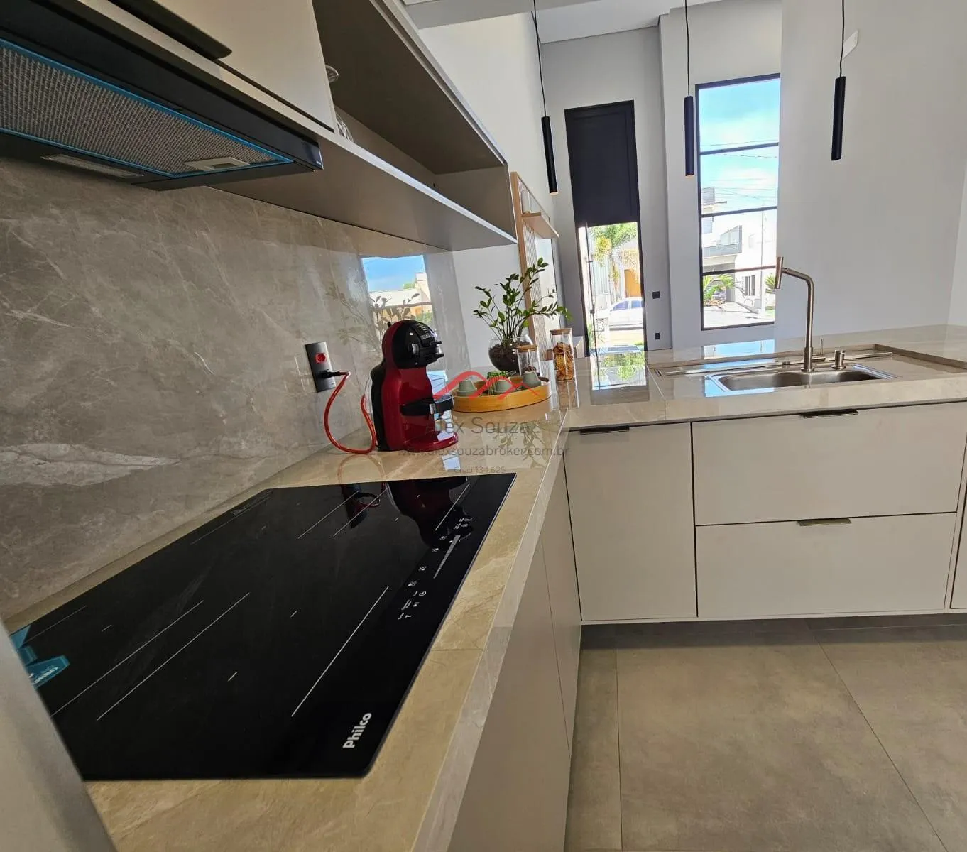 Imagem Casa em Condomínio para Venda em Sumaré, Residencial Real Parque Sumaré, 3 dormitórios, 1 suíte, 3 banheiros, 4 vagas