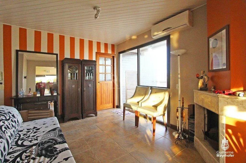 Imagem Cobertura para Venda - 157m², 2 dormitórios, 2 vagas - Cristo Redentor