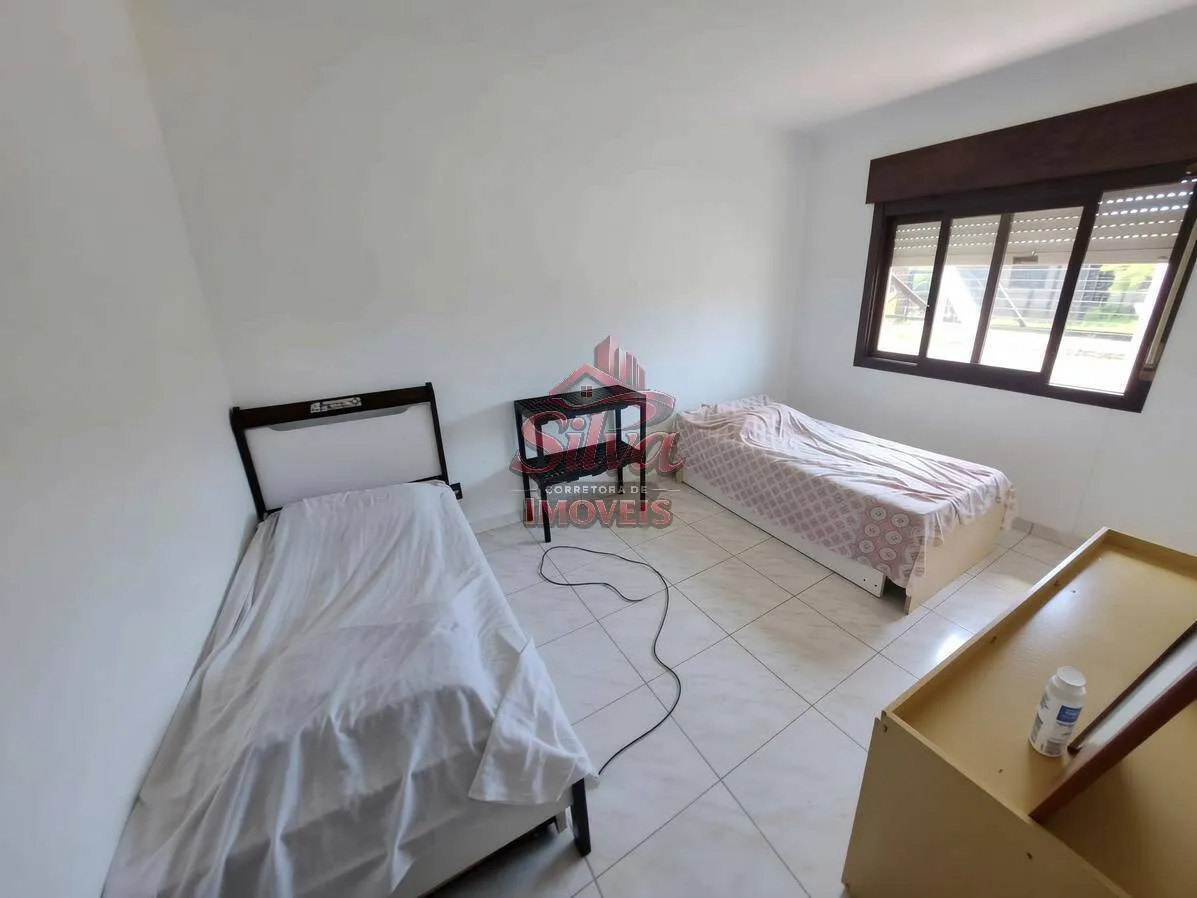 Imagem C799 | Casa de esquina à venda a 150m do mar no Mariluz