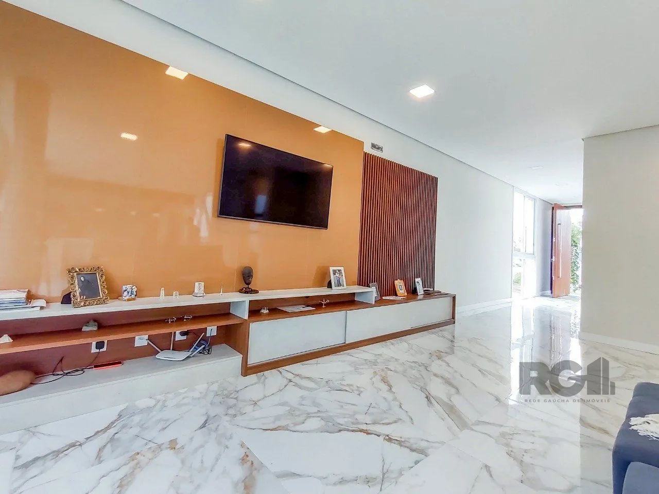 Imagem Casa com 284m² - em terreno de 566m² - Alphaville Porto Alegre