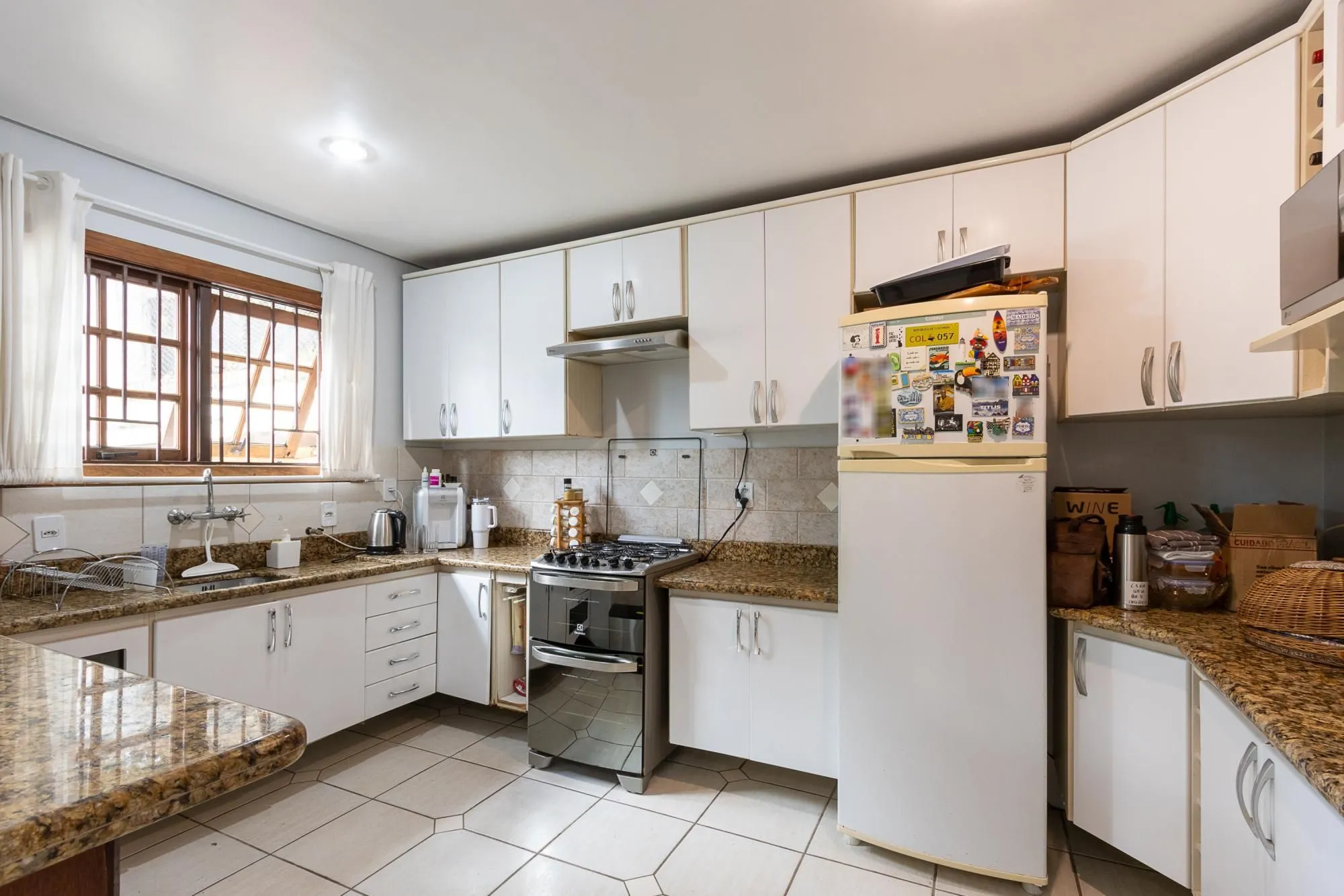 Imagem Casa Condominio para Venda - 175m², 3 dormitórios, sendo 1 suites, 4 vagas - Tristeza