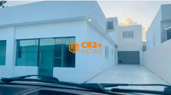Imagem Casa à venda em Candeias - 180 m², 3 quartos e mais de 5 vagas