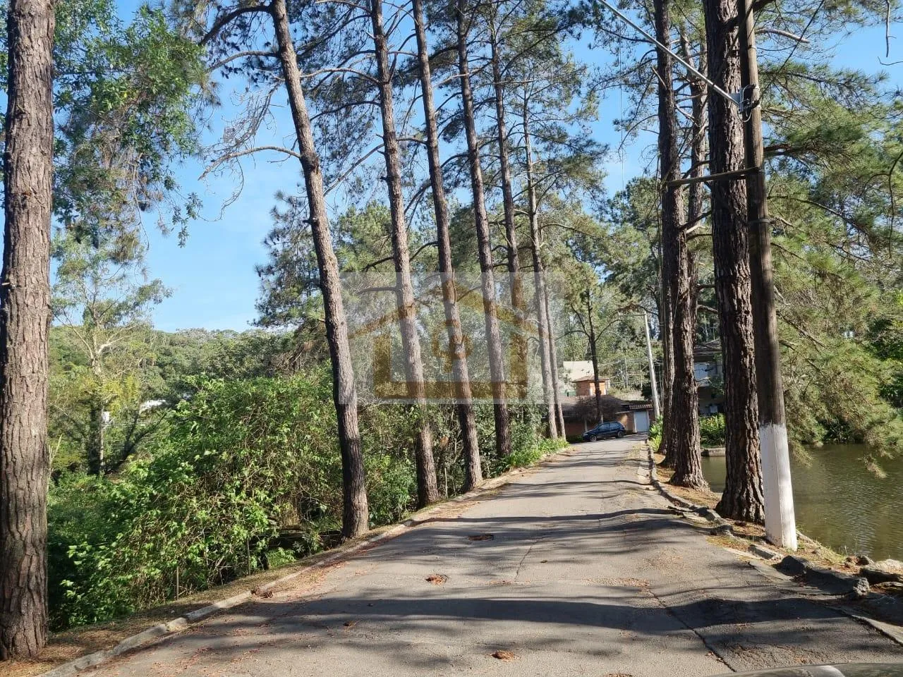 Imagem Linda natureza , frente ao lago!!! 4 suítes, 4 vagas