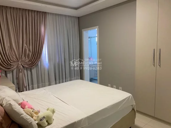 Imagem Vendo Apartamento em Meia Praia Itapema, Residencial La Lumiere, 200 Metros do Mar. Com 4 Suítes, 210m² de área privada. 3 elevadores, 2 garagens.
