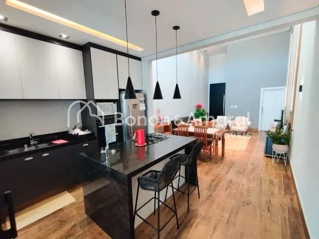 Imagem Casa de Condomínio com 3 Quartos e 5 banheiros à Venda, 185m² por R$ 1.590.000