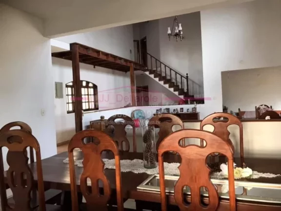 Imagem Sítio à Venda em Boituva interior de São Paulo. com 04 suítes, sala de estar/jantar e de lareira...