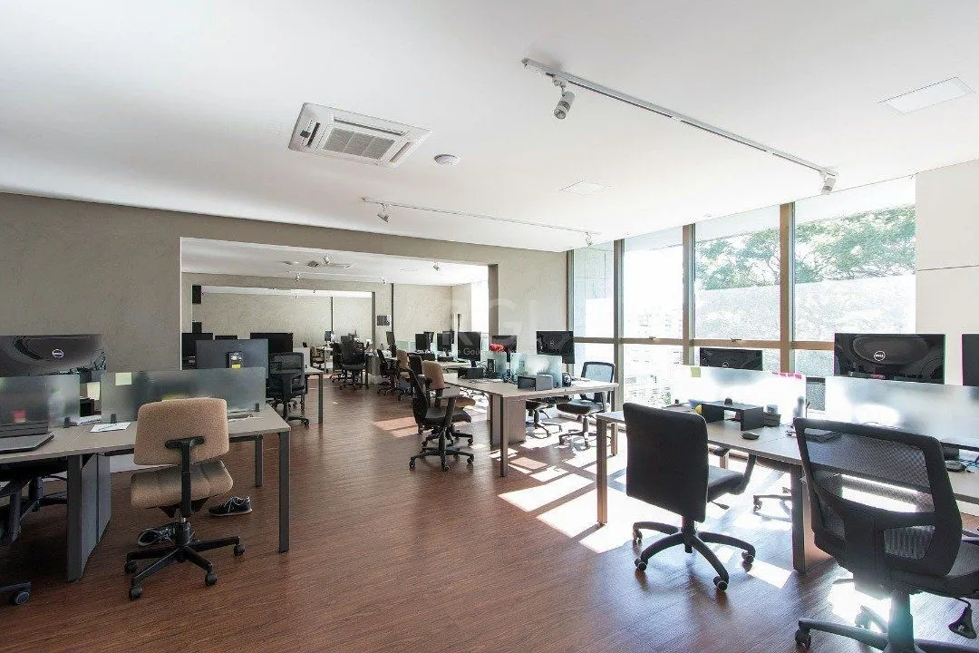 Imagem Cobertura Comercual para Venda - 225,39m², 3 vagas cobertas - Bela Vista