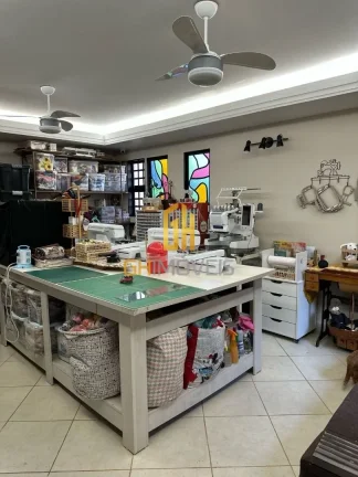 Imagem CA1836

Casa 5 quartos no Parque Acalanto - Goiânia, com 554m² de área total e 393m² de área co...