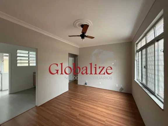 Imagem Apartamento com 70m², 2 dormitórios (1 suíte) à venda na Ponta da Praia por R$465.000,00.