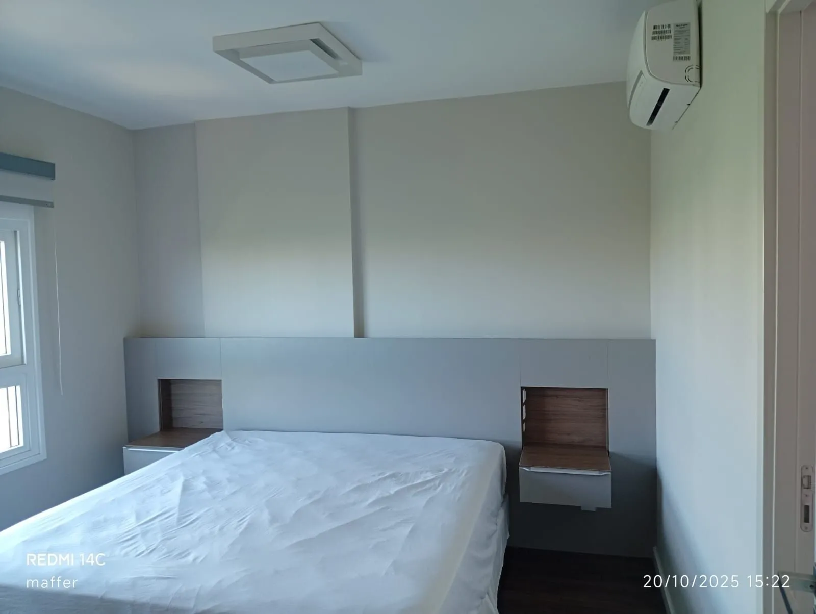 Imagem MÁFFER IMÓVEIS ALUGA Apartamento mobiliado de 1 dormitório com garagem em localização privilegiada do bairro Mont'Serrat - Porto Alegre/RS.