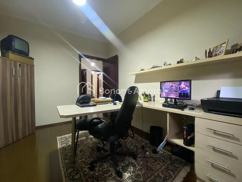 Imagem Casa com 4 Quartos e 6 banheiros à Venda, 360 m² por R$ 1.100.000