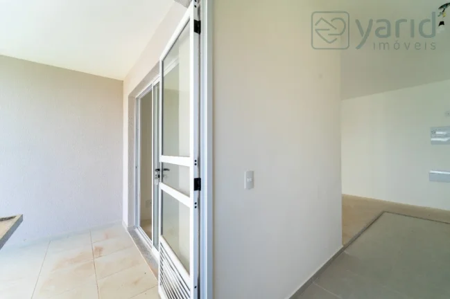 Imagem Imperdível! Apartamento à venda em Jundiaí-SP, no bairro Medeiros, com 2 quartos, 1 suíte, 1 sala, 2 banheiros, 2 vagas, 67m².