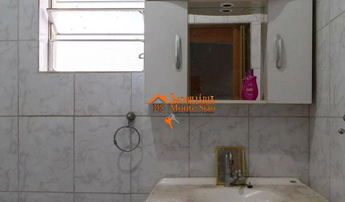 Imagem Casa com 3 dormitórios à venda, 240 m² por R$ 675.000 - Vila Augusta - Guarulhos/SP